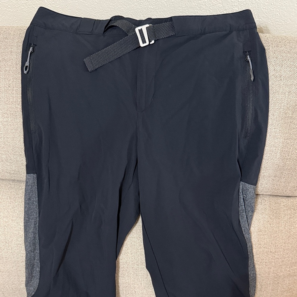 Women’s Columbia Titanium Hiker Pant - size 14 reg